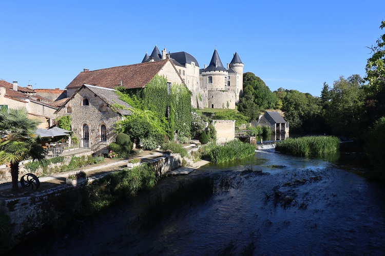 Je visite Verteuil sur Charente